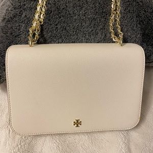 Tory Burch White Shoulder Bag with gold hardware